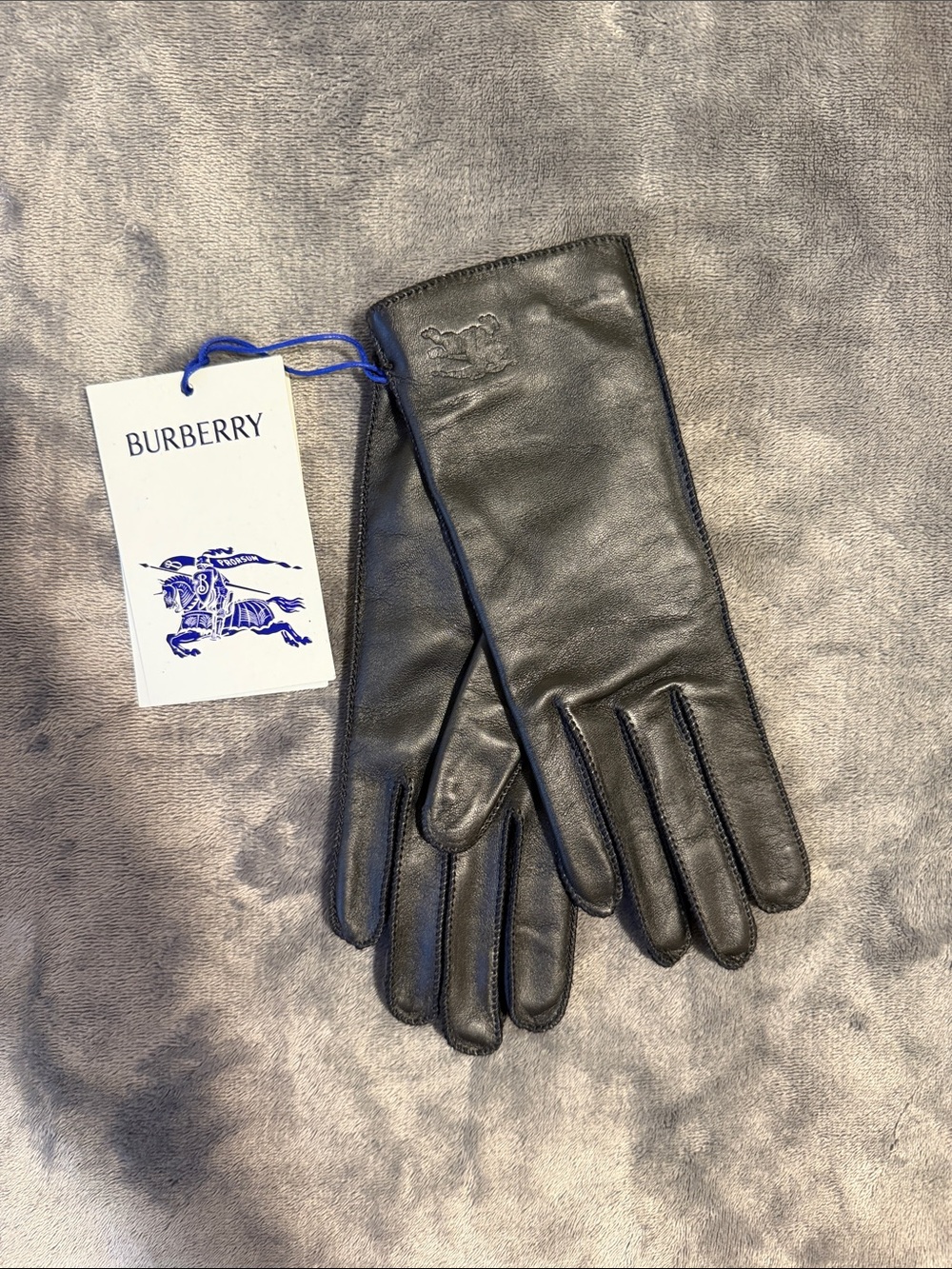 NWT BURBERRY EKD Debossed Women’s Leather Gloves Size 7